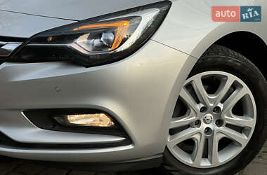 Универсал Opel Astra 2018 в 