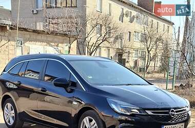 Универсал Opel Astra 2018 в Бердичеве