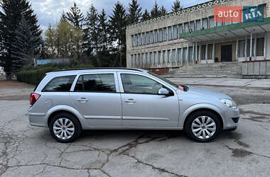 Универсал Opel Astra 2009 в 