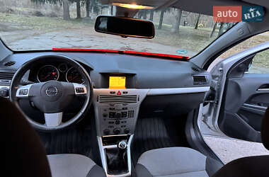 Универсал Opel Astra 2009 в 
