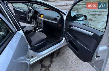 Универсал Opel Astra 2009 в 