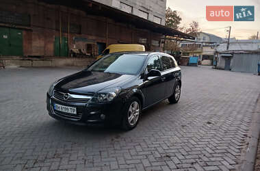 Opel Astra 2013 Opel Astra 2013