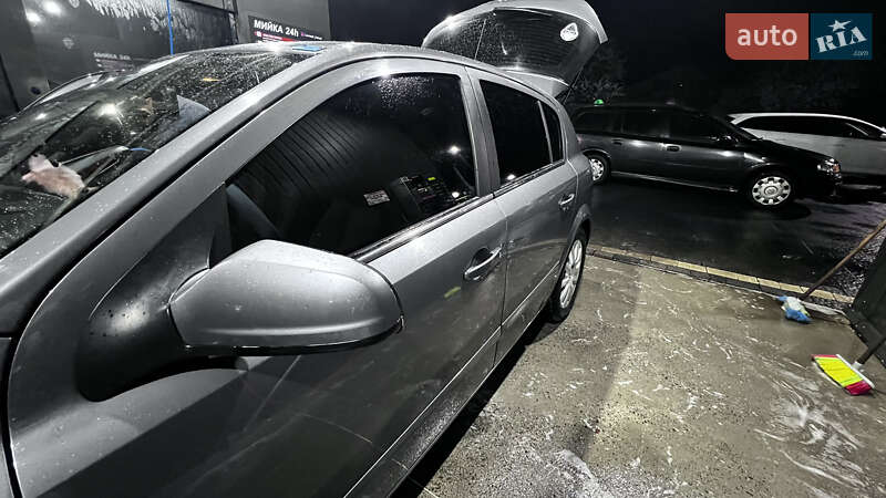 Хэтчбек Opel Astra 2004 в Калуше фото 5 Хэтчбек Opel Astra 2004 в Калуше