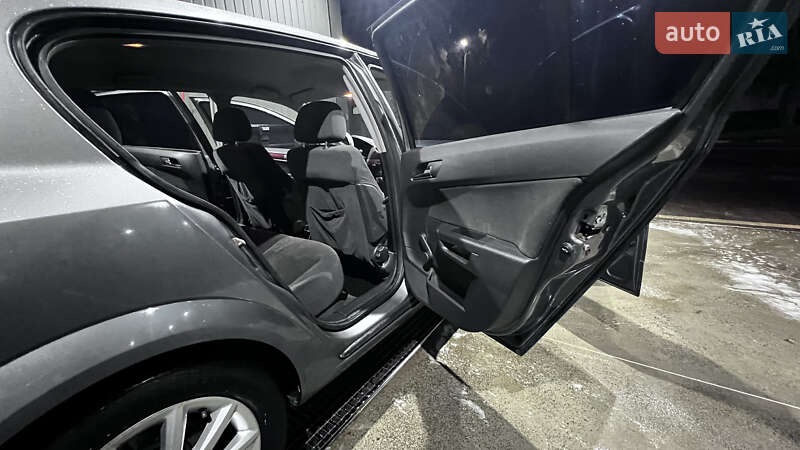 Хэтчбек Opel Astra 2004 в Калуше фото 11 Хэтчбек Opel Astra 2004 в Калуше