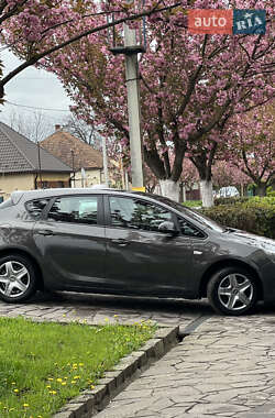 Opel Astra 2014