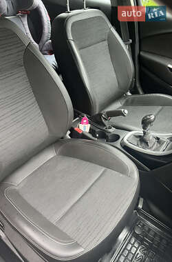 Хетчбек Opel Astra 2014 в 
