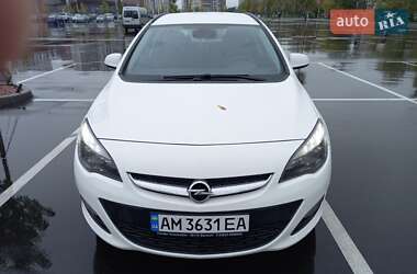Универсал Opel Astra 2015 в 
