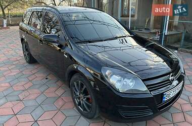 Универсал Opel Astra 2005 в 