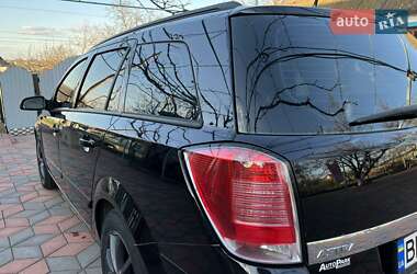 Универсал Opel Astra 2005 в 