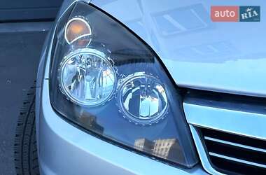 Универсал Opel Astra 2009 в 