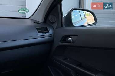 Универсал Opel Astra 2009 в 