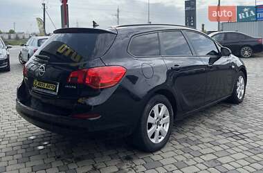 Универсал Opel Astra 2011 в 