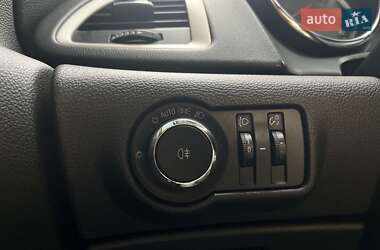 Универсал Opel Astra 2011 в 