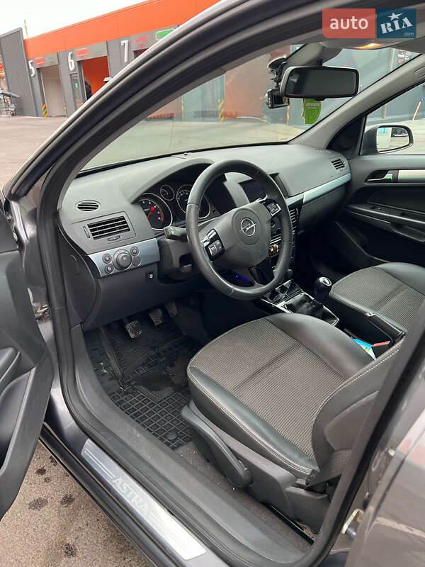 Универсал Opel Astra 2009 в Харькове