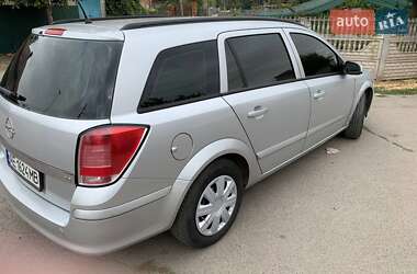 Универсал Opel Astra 2005 в 