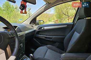 Универсал Opel Astra 2005 в 