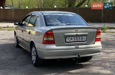 Седан Opel Astra 2007 в 
