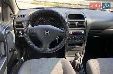 Седан Opel Astra 2007 в 