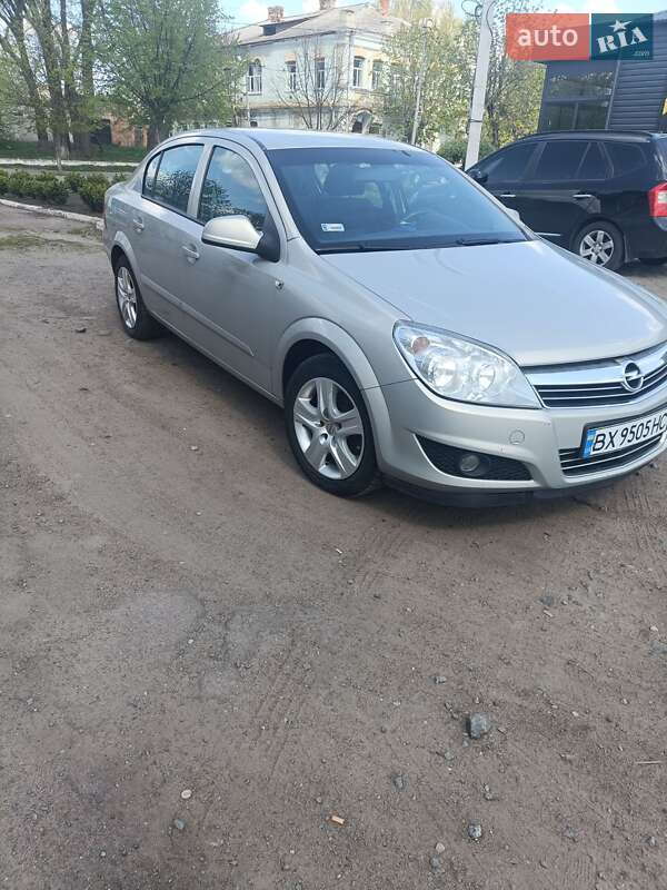 Opel Astra 2010