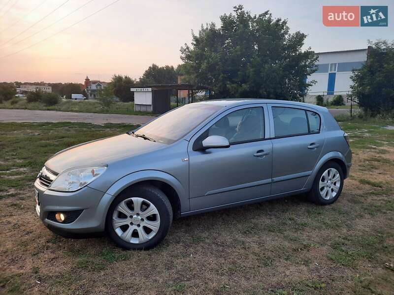 Хетчбек Opel Astra 2009 в Полтаві