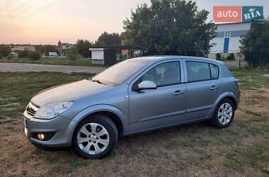 Хэтчбек Opel Astra 2009 в 
