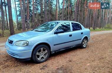 Седан Opel Astra 2004 в 