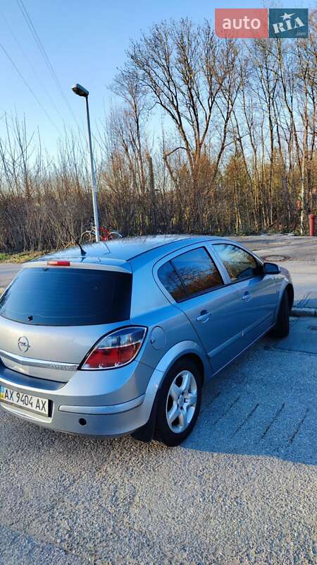 Хетчбек Opel Astra 2007 в Львові