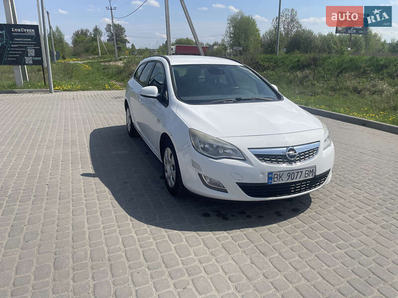 Універсал Opel Astra 2011 в Львові фото Універсал Opel Astra 2011 в Львові