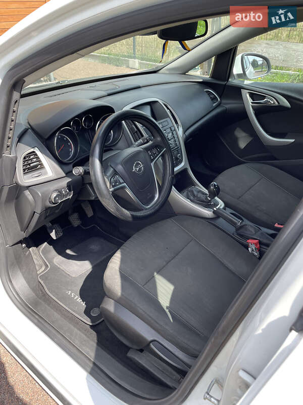 Універсал Opel Astra 2011 в Львові фото 7 Універсал Opel Astra 2011 в Львові