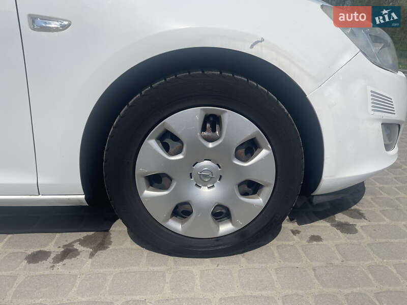 Універсал Opel Astra 2011 в Львові фото 17 Універсал Opel Astra 2011 в Львові