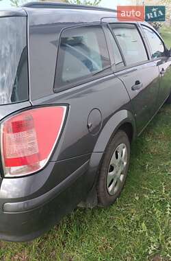Універсал Opel Astra 2010 в 