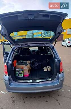 Универсал Opel Astra 2006 в 