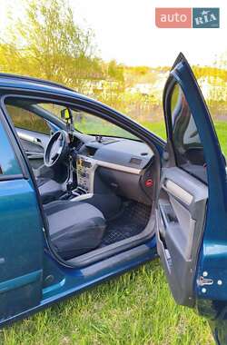 Универсал Opel Astra 2007 в 