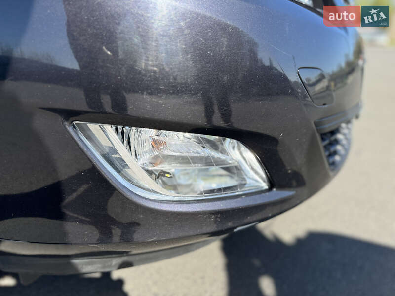 Універсал Opel Astra 2011 в Одесі