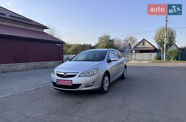 Opel Astra 2012 Opel Astra 2012