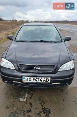 Седан Opel Astra 2006 в 