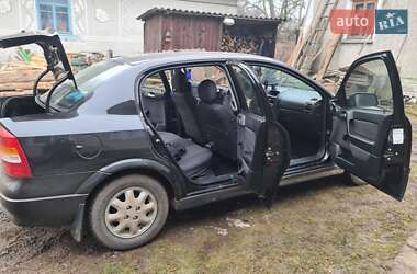 Седан Opel Astra 2006 в 