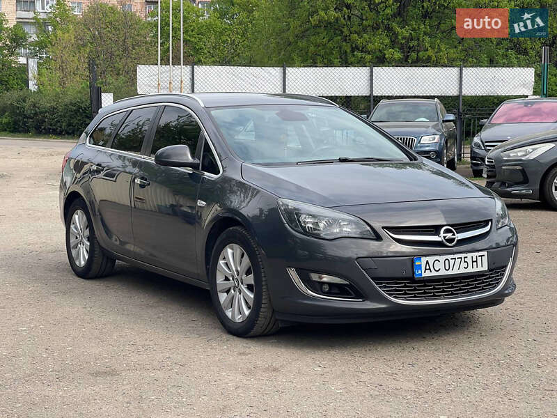 Opel Astra 2012