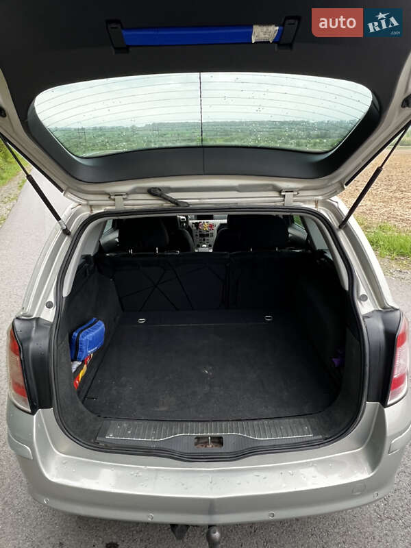 Универсал Opel Astra 2008 в Пустомытах
