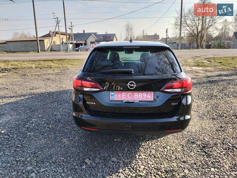Універсал Opel Astra 2017 в Луцьку