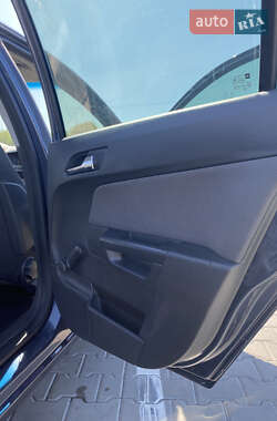 Хэтчбек Opel Astra 2006 в 