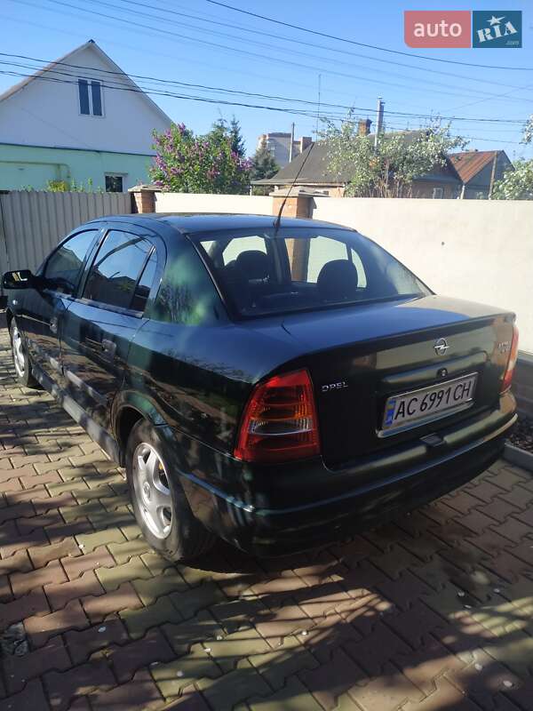 Седан Opel Astra 1999 в Луцьку