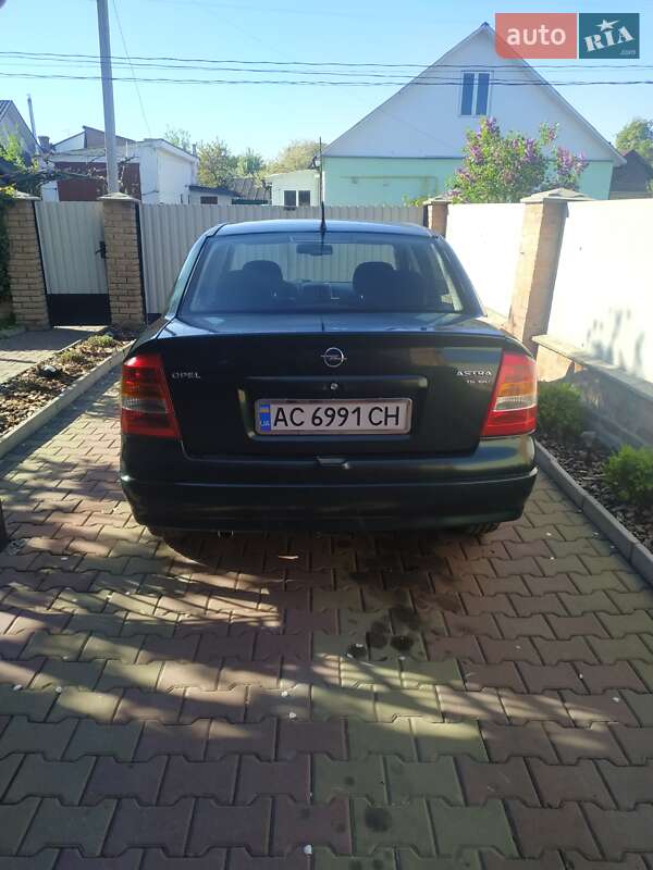 Седан Opel Astra 1999 в Луцьку