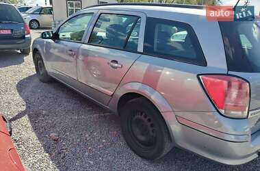 Универсал Opel Astra 2005 в 