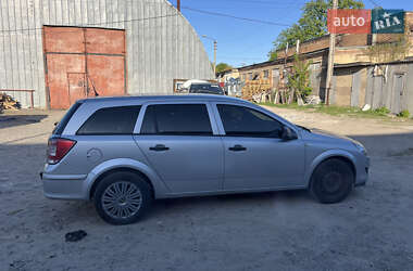 Універсал Opel Astra 2010 в 