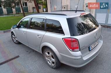 Opel Astra 2010 Opel Astra 2010