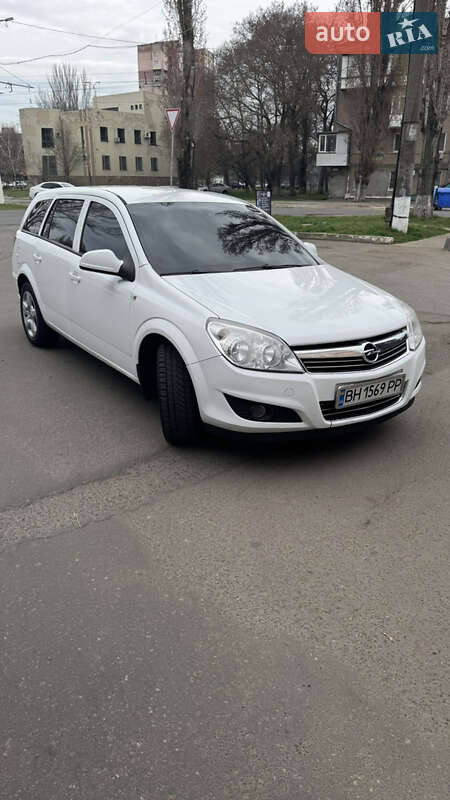 Універсал Opel Astra 2009 в Одесі