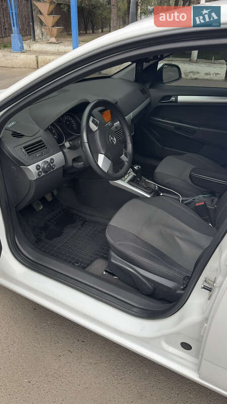 Універсал Opel Astra 2009 в Одесі