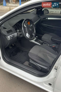 Универсал Opel Astra 2009 в 