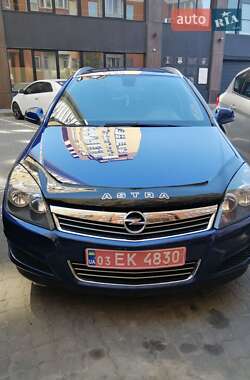 Универсал Opel Astra 2010 в 